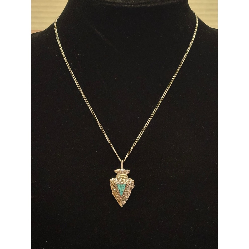 Silver Tone Arrowhead Pendant Necklace Crushed Turquoise Inlay Southwestern Boho